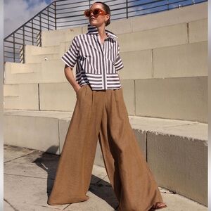 NWOT  never worn bana republic shirt